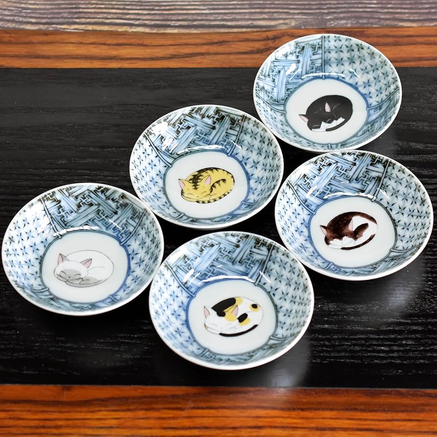 新品　九谷焼　12cm皿　眠り猫　C　ねこ　ネコ　猫 Amazon.co.jp: 和座の蔵 お皿 セット おしゃれ 食器 九谷焼 小皿